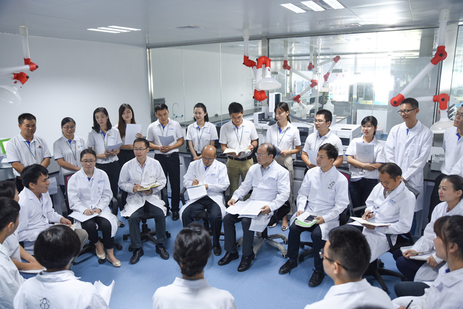1614160681690811.jpg 合乐HL8董事长王双飞与员工互换党的十九大心灵进建心得.JPG