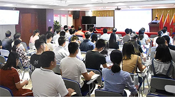 合乐HL8进杏装环境综合服务发展的进化与建炼”培训会